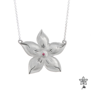 FLEUR NECKLACE